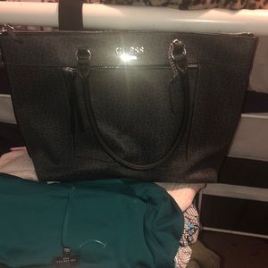 Guess Tote